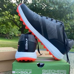 Women’s Sketchers Go Golf performance spikeless golf shoes